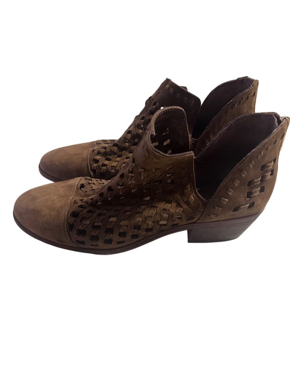 Vince Camuto brown zip Phortiene suede laser cut out boots size 8M